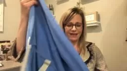 How to fix a hoodie with Jes Ruzic, Personal Stylist
