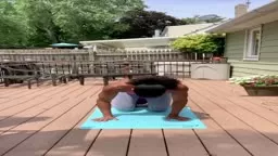 Headstand GLUTE Squeeze