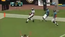 Vick Powers Eagles Over Jaguars.