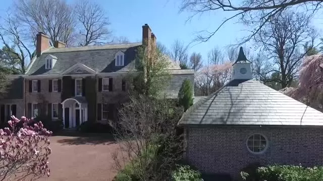 Masterfully Renovated Georgian Residence in Princeton, New Jersey