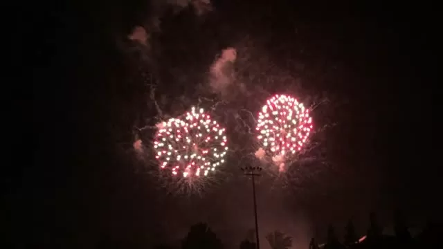 'Let's Dance' David Bowie - Reunions Fireworks