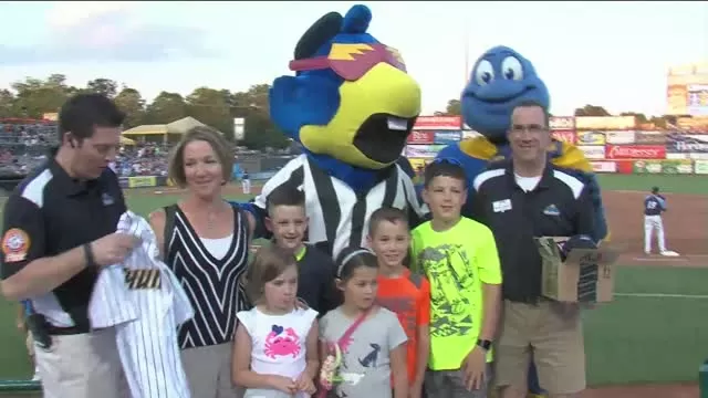 Trenton Thunder welcomes 9 Millionth Fan to ARM & HAMMER Park