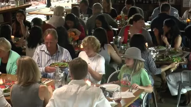 Brick Farm Market MARKET DINNERS à La Family