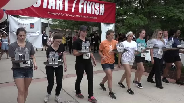 Princeton Waiters Race 2017 - 'Watch that First Step'!