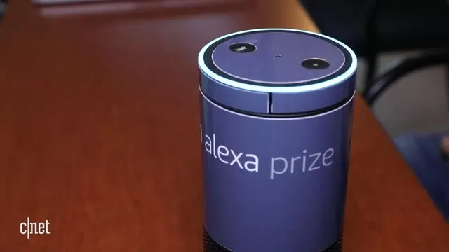 A chat with Pixie, Princeton University's socialbot (CNET News)