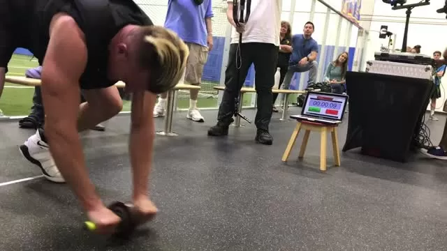 'Super Crazy Cozmo' NEW World Record ab wheel rollout @ PEAC