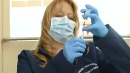 Trenton mayor gets COVID-19 vaccine