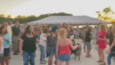 Kindred Spirit live  dancers at Boathouse 9 1 22  Shakedown St  Brick in the Wall