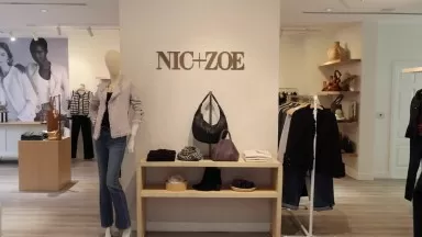 Nic and Zoe Palmer Square Princeton Spotlight