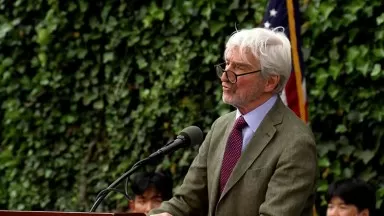 Emmy award winning actor Sam Waterston delivers Princetons Class Day remarks
