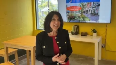 Michelle Pirone Lambros Meet and Greet @Tigerlabs video by YourTownTube
