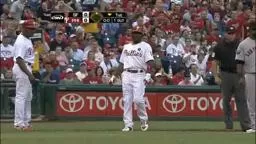 Phils flop to Giants