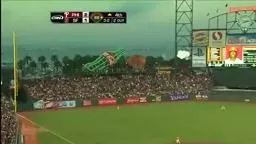 Phils Power Giants