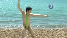 A Men's Guide To Looking Good On The Beach