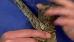 HowTo Tie aTie The Full Windsor Knot.